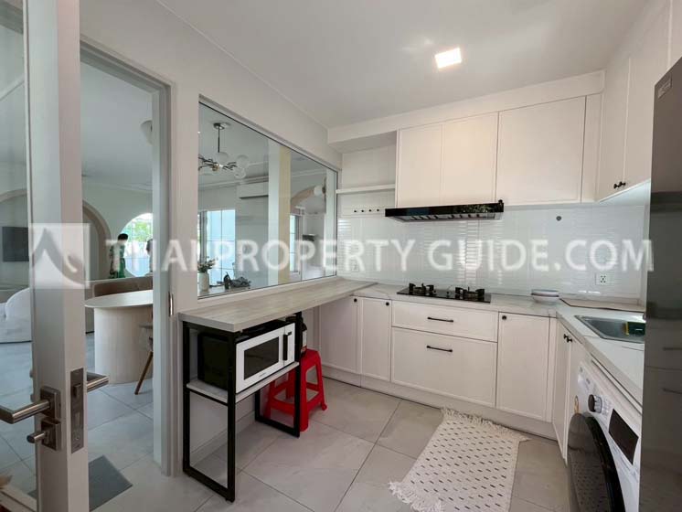 House with Shared Pool in Bangnatrad 